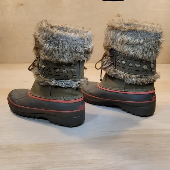 Khombu Womens Pull On Waterproof Rubber And Fur Snow Boots - Picture 5 of 10